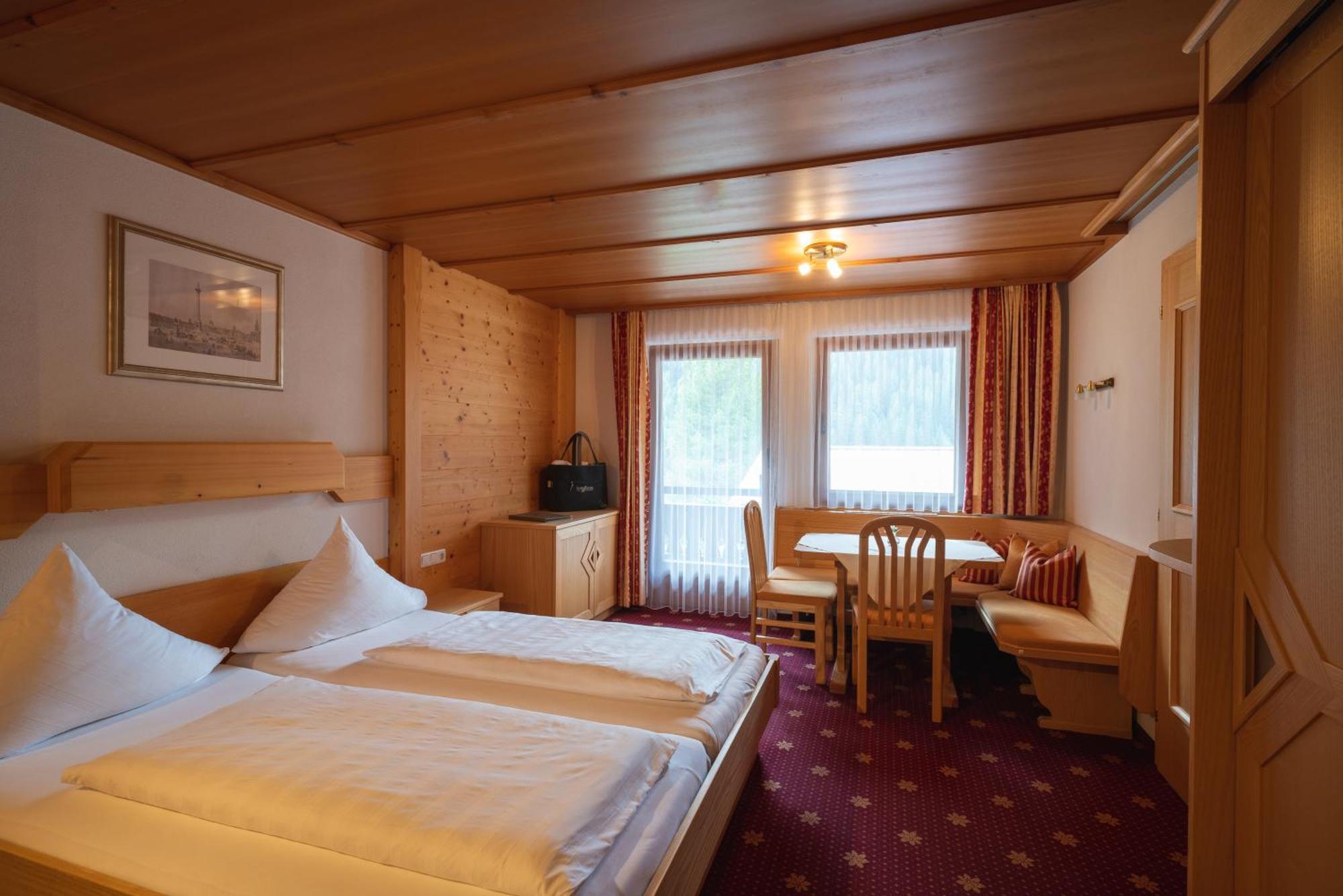 Hotel Alpenblume Дамульс Экстерьер фото